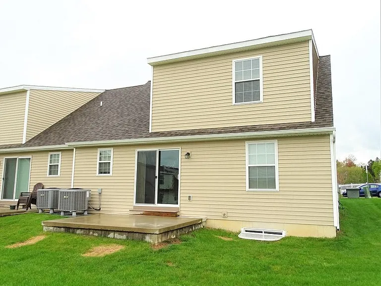 414 Marlene Way — Photo 17