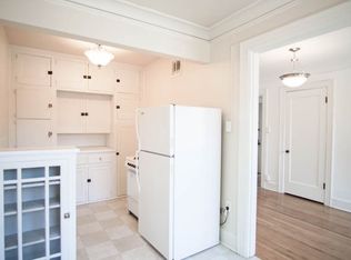 Nob Hill Delight: Corner 1 Bedroom Ready Now!, Portland, OR 97210