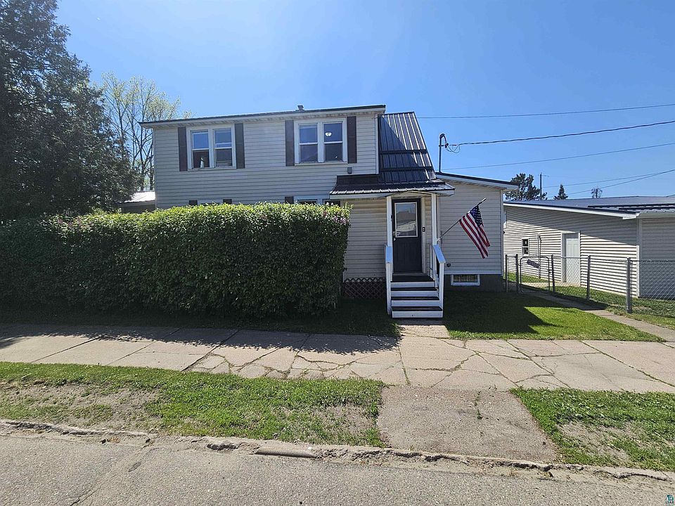 1st image of 301 9th St S