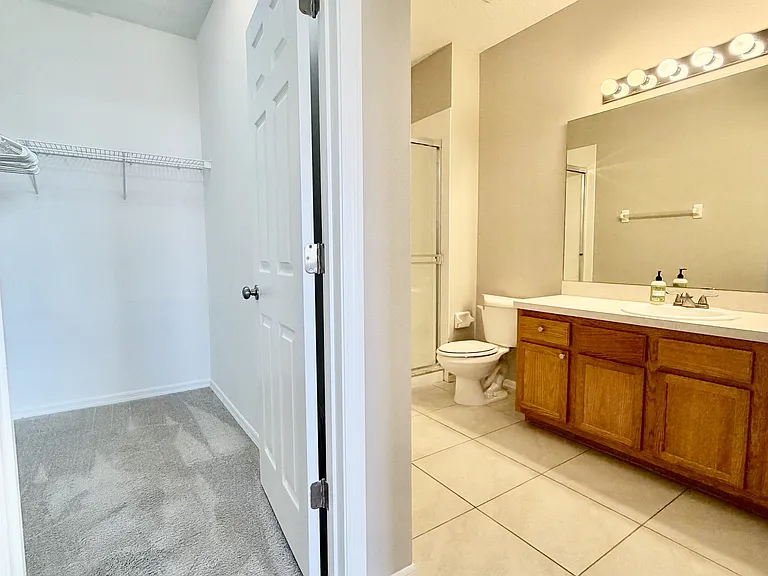 1050 Blackwater Dr #1 — Photo 33