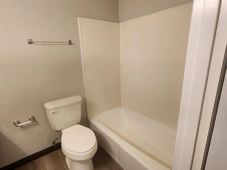 Patriot Apartments — Photo 21