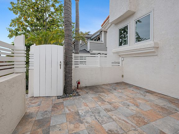 Large ground floor patio