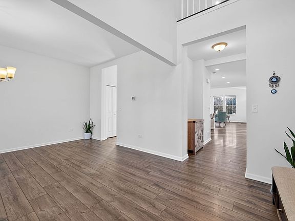 4th image of 26315 W Elizabeth Ct
