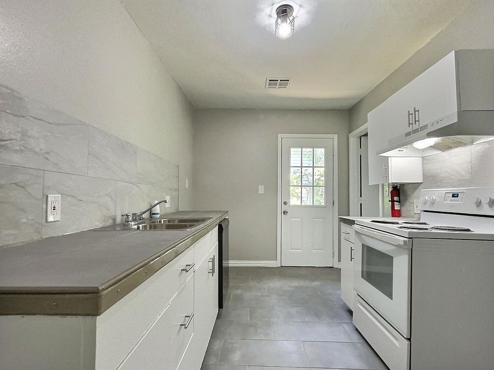 1st image of 53 N Xanthus Ave