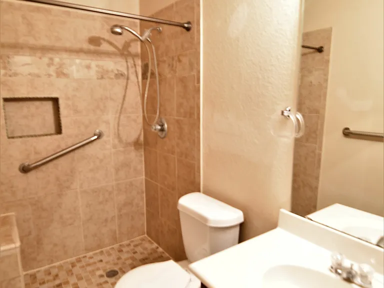 7207 Freedom Dr — Photo 17