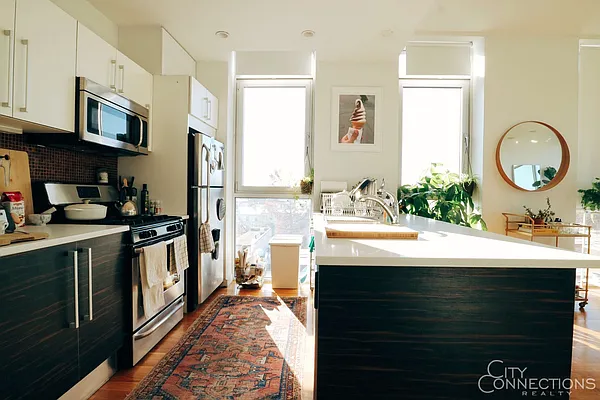 Rented by City Connections Realty | media 12