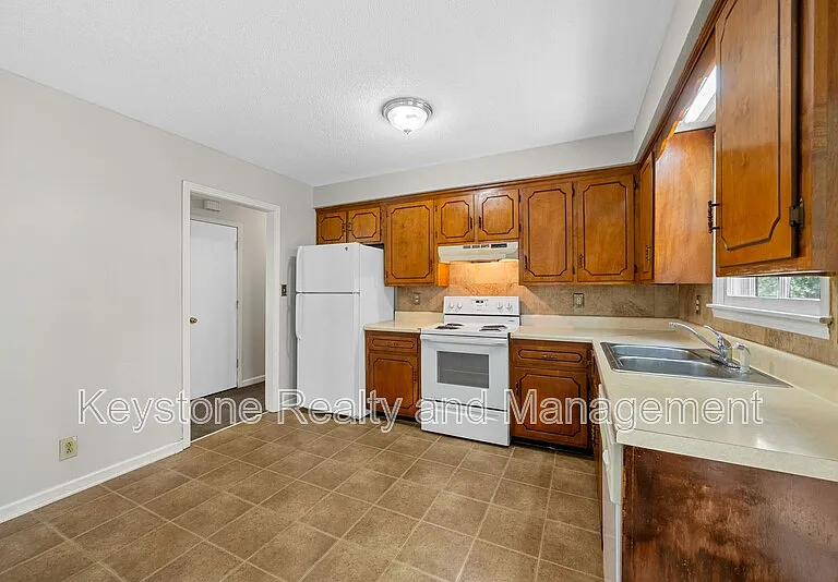 3445 Arvin Dr — Photo 5