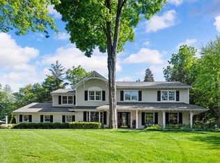 411 Cornwall Ct, Wyckoff, NJ 07481