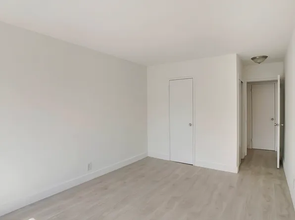 315 East 21st Street image 5 of 7