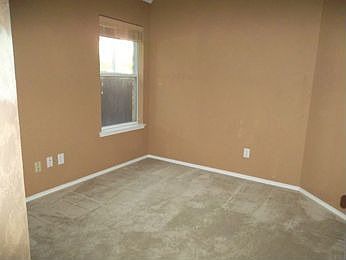5th image of 5137 Escambia Ter