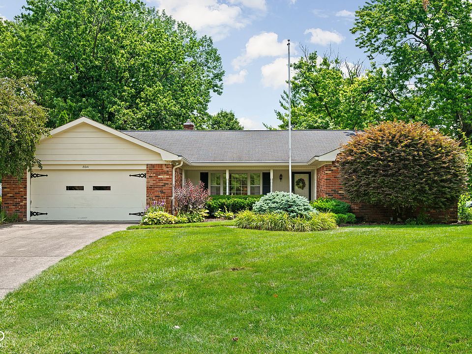 1st image of 8641 Lansdowne Ct