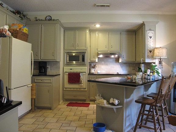 4th image of 8308 Trenton Ave