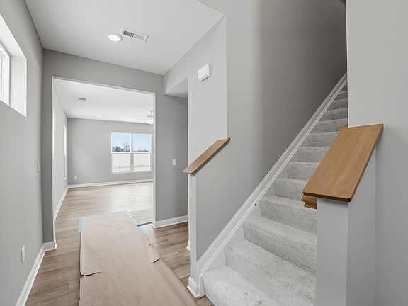3rd image of 2762 Drycreek Ct