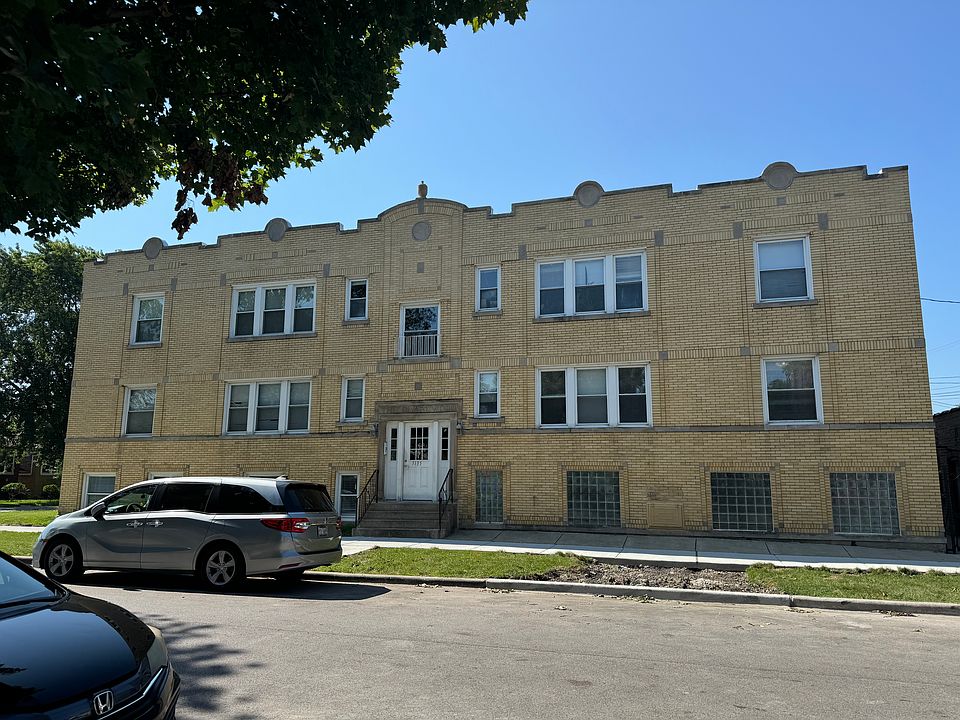 1st image of 7135 W Wrightwood Ave #B