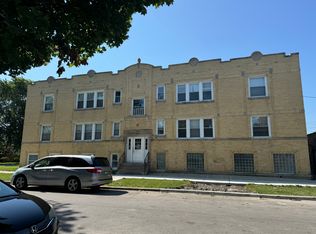 7135 W Wrightwood Ave #B, Elmwood Park, IL 60707