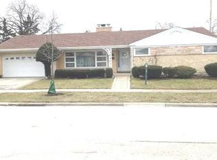 901 Tomawadee Dr, Park Ridge, IL 60068