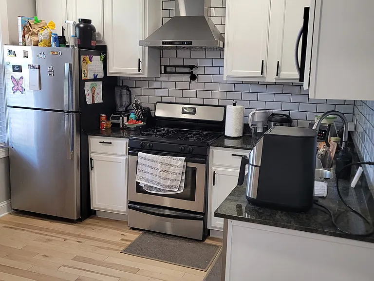 3127 N Monticello Ave #2 — Photo 6