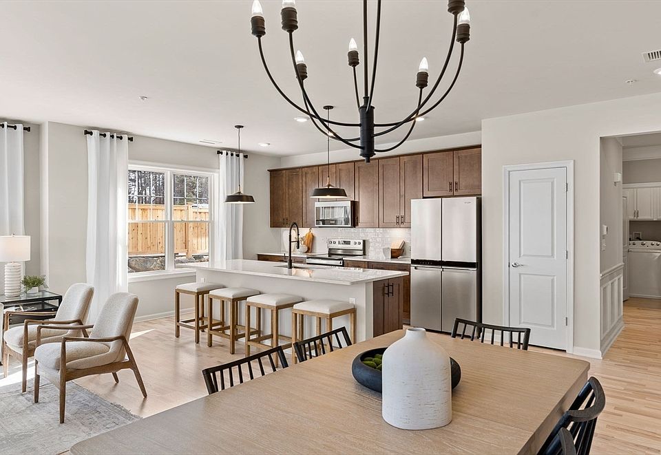 1st image of 399 Neponset #406