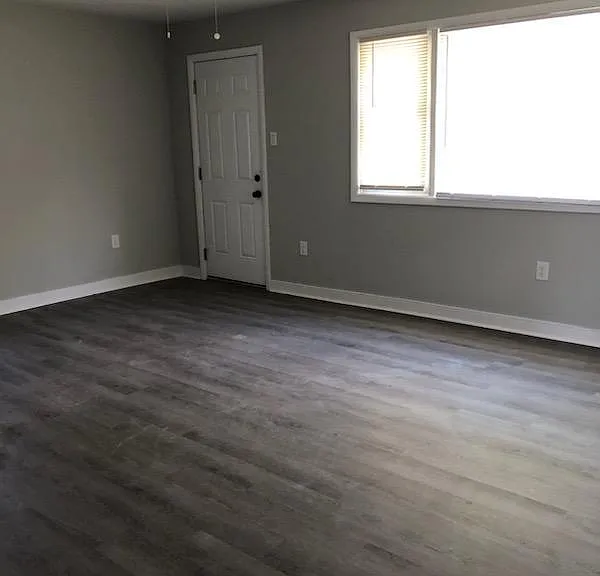 2903 Lawson St — Photo 4