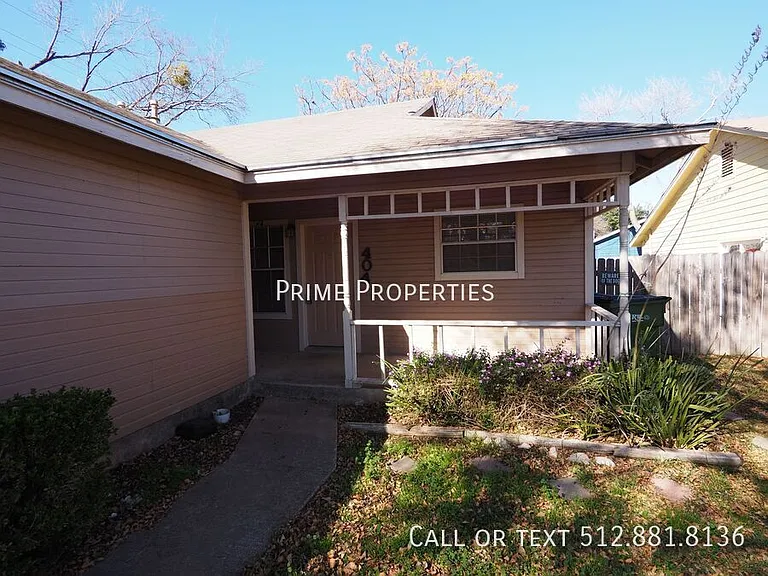 404 Burlwood Ct — Photo 1
