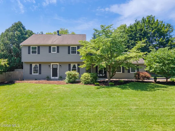 58 Middlesex Drive, Slingerlands, NY 12159