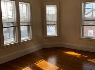 40 Appleton St APT 4, Waltham, MA 02453