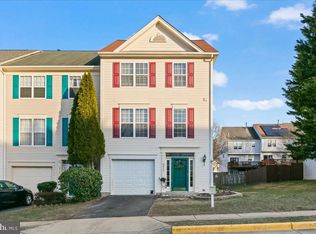 9417 Black Hawk Ct, Manassas Park, VA 20111