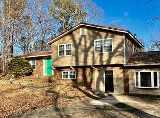 825 Rock Ridge Rd, Weaver, AL 36277