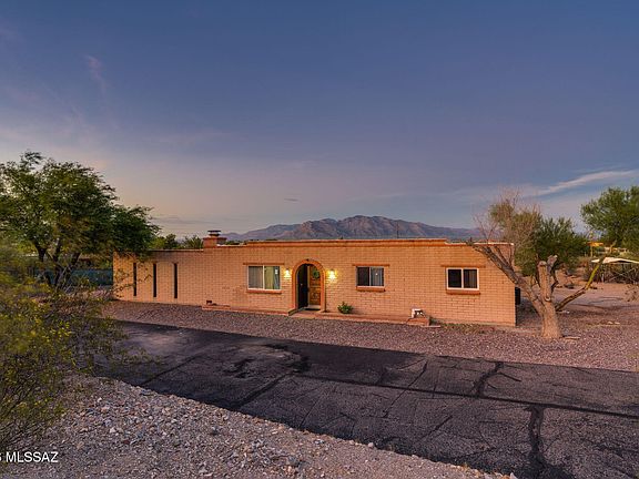 2nd image of 4822 N Camino De La Codorniz