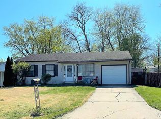 1432 San Salvador Dr, Saint Louis, MO