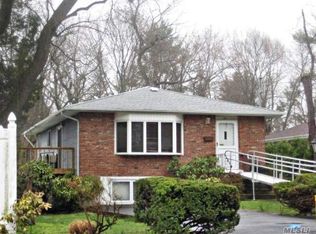 25 Sunnyside Blvd, Plainview, NY 11803