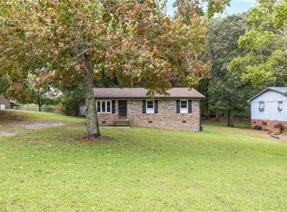 201 Gus Hill Rd, Clemmons, NC 27012