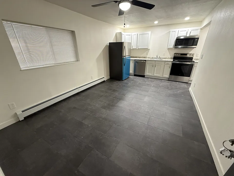 205 S 3rd Ave