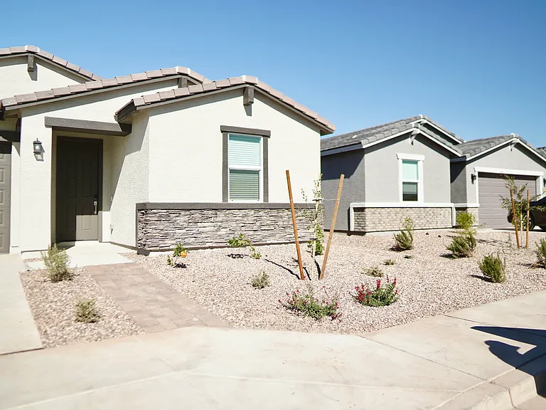 2426 E Grenache Rd — Photo 24