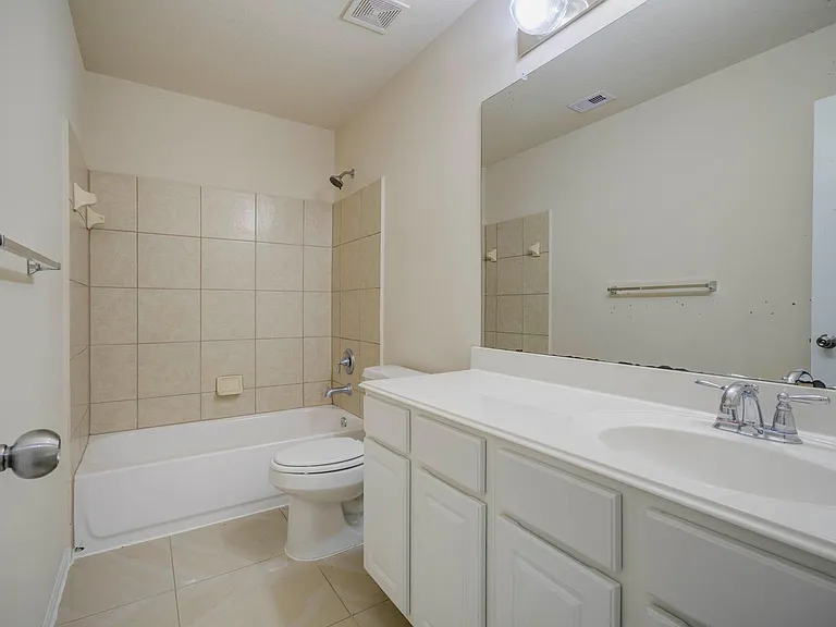 15115 Russet Bend Ln — Photo 11