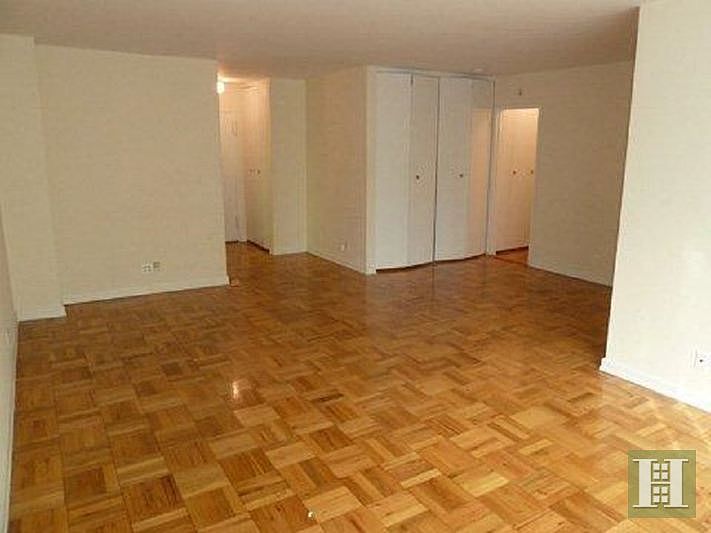 2nd image of 160 E 84th St APT 5A
