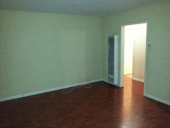 3rd image of 727 E Palmer Ave #1