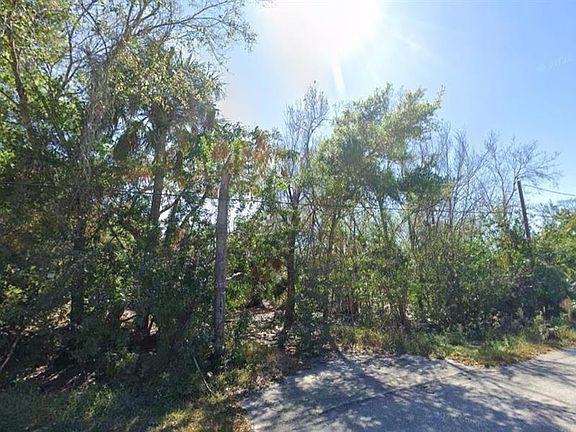 3rd image of 202 CHARLOTTE STREET LOT 1