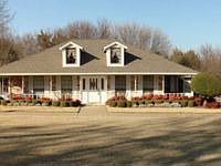 1st image of 1019 Sherman Dr