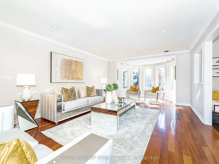 382 Elgin Mills Rd W — Photo 8