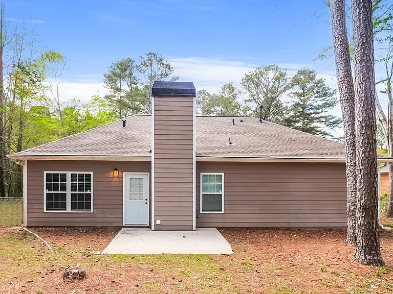 2528 Fairway Cir SW — Photo 15