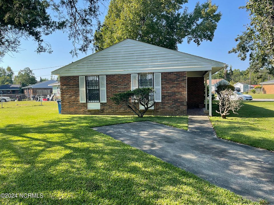 2nd image of 2902 Spaulding Drive