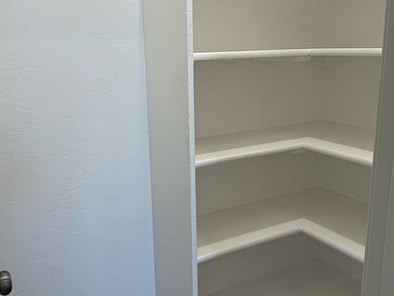 5th image of 729 E 35th St #1