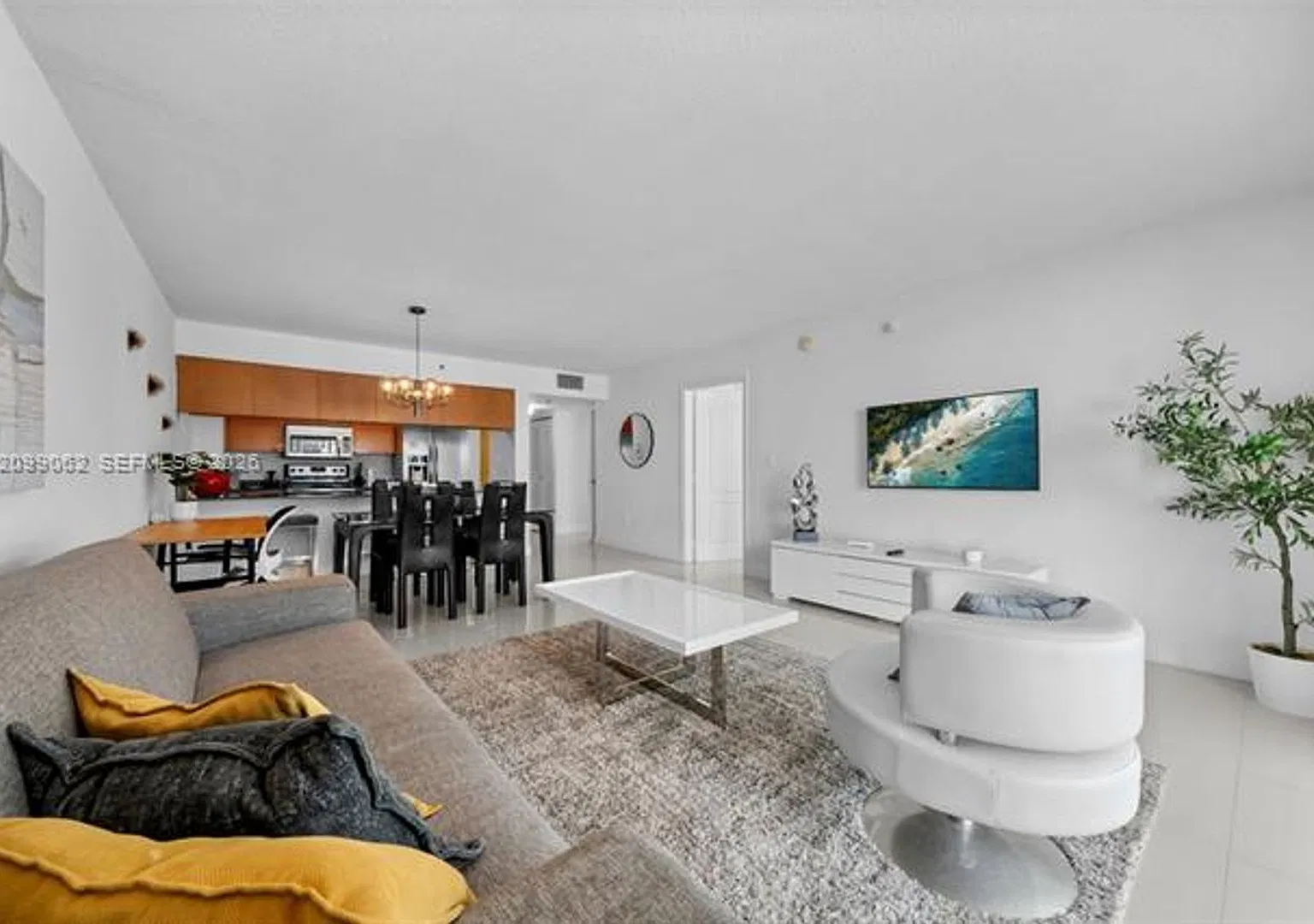 1200 Brickell Bay Dr cu-3908, Miami, FL 33131 — Photo 2