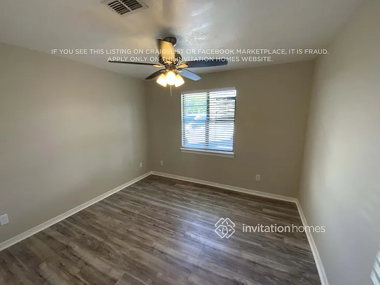 4084 E Briarforest Rd — Photo 7