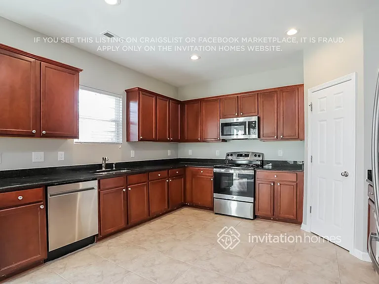 3826 Althorp Dr — Photo 5