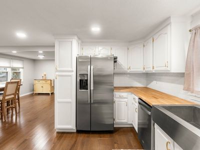 64 Bolton St, Lowell, MA, 01852