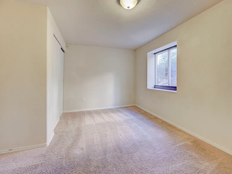 835 Ridgebury Pl — Photo 28