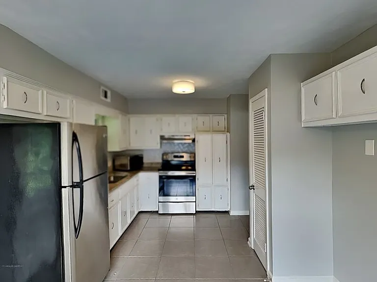 668 Brakebill Ave — Photo 5