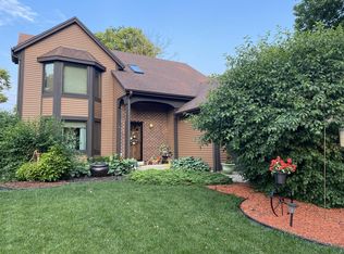 3178 S 107th St, West Allis, WI 53227